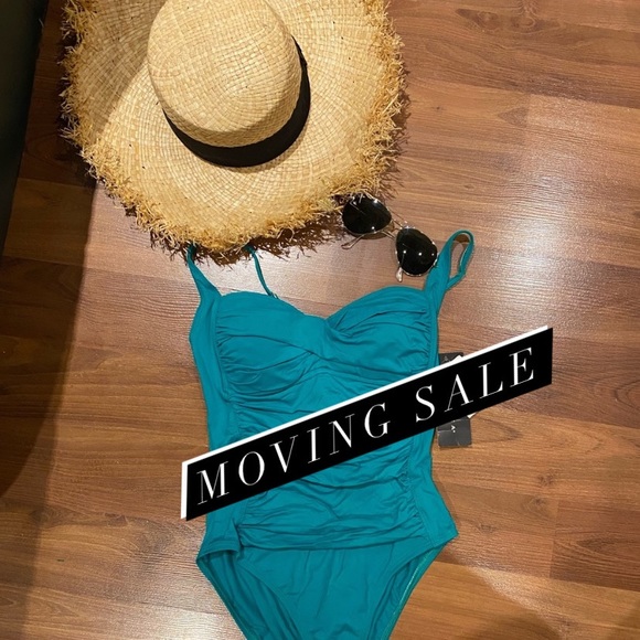 Last day to buy! La Blanca swim - Picture 1 of 8